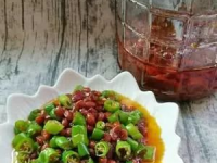 娱乐吃瓜酱一个人做饭,娱乐吃瓜酱的美食独奏曲